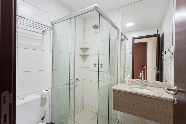 Luxuoso Flat de 2 qts ao lado do CASV e do Riomar