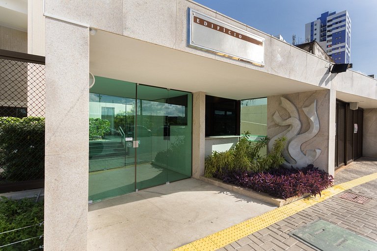 Luxurious 2 bedroom flat next to CASV and Riomar